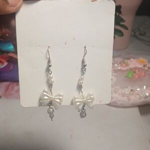 Elegant Pearl Bow Earrings